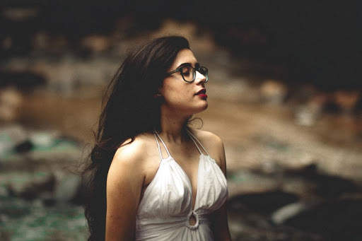 Lonely Girl Wallpaper screenshot 3