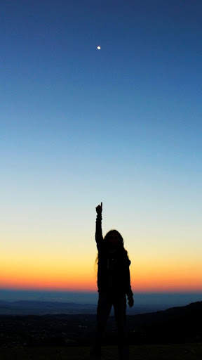 Lonely Girl Wallpapers HD screenshot 4