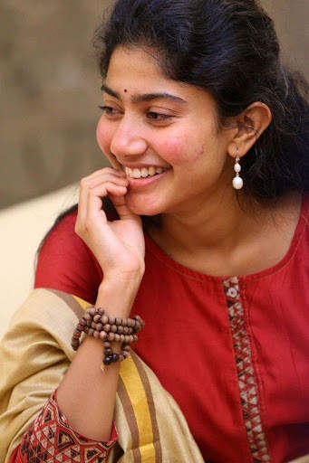Latest Sai Pallavi Wallpapers HD screenshot 2