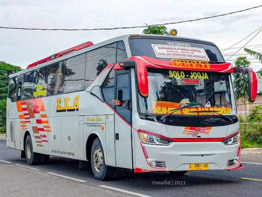 Bus Simulator Indonesia v4.1 screenshot 3