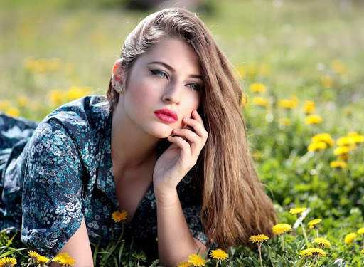 Beautiful Girls Wallpapers HD 8 تصوير الشاشة
