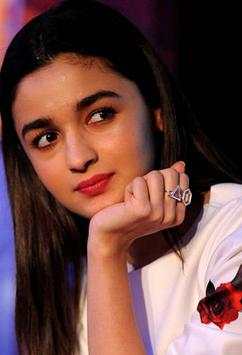Alia Bhatt Photo Gallery and  HD Wallpapers screenshot 7
