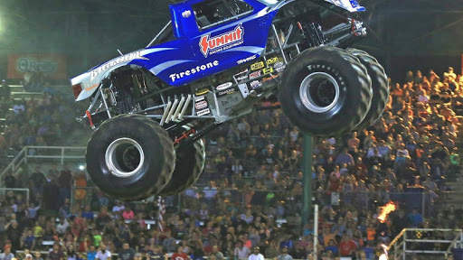 Monster Truck Racing wallpaper screenshot 7