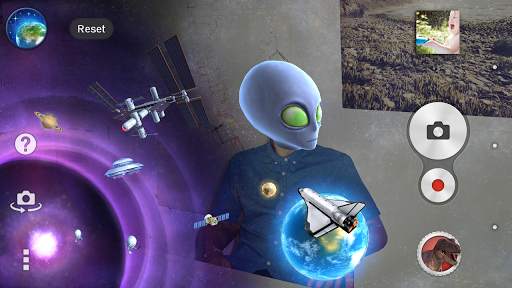 Space screenshot 2
