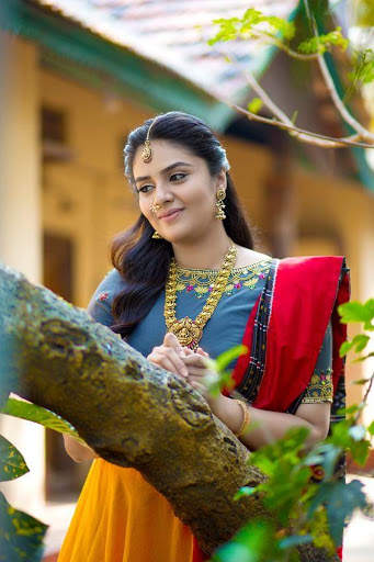 Srimukhi Wallpapers HD screenshot 13