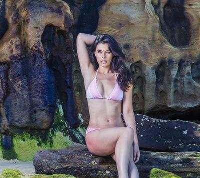 Sexy Hot Bikini Girl Wallpapers screenshot 4