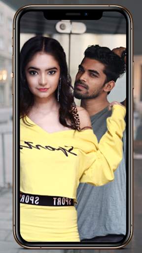 Selfie with Anushka Sen - Actress Photo Editor screenshot 2
