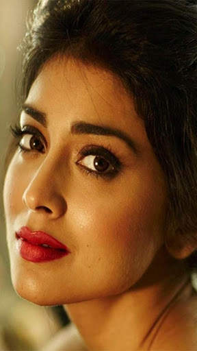Shriya Saran Wallpapers & Images screenshot 6