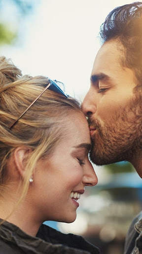 Kissing Video Status screenshot 2