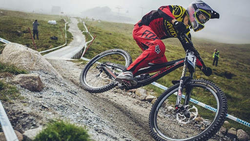 Bike Mayhem Mountain Racing Wallpaper screenshot 4