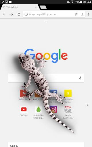 Lizard in phone funny walks screenshot 4