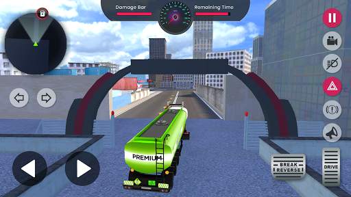 Oil Tanker Transporter Truck Driving Simulator screenshot 2