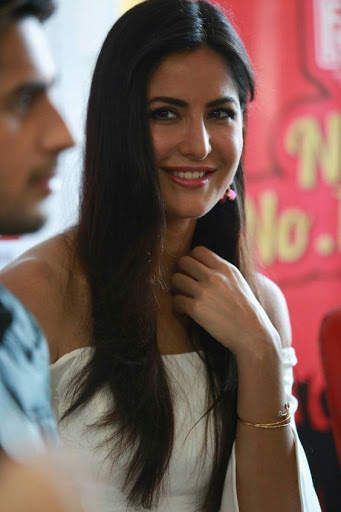 Katrina Kaif HD hot Wallpapers screenshot 8