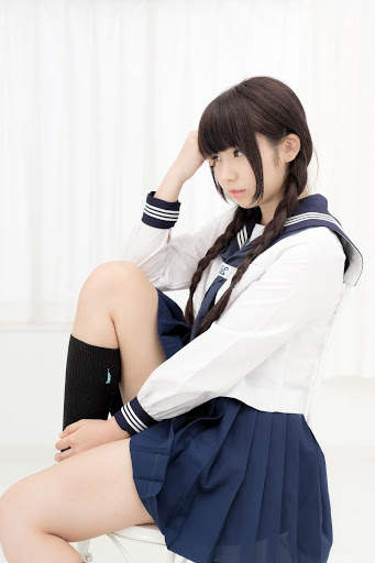 Hot girls in school unifrom screenshot 2