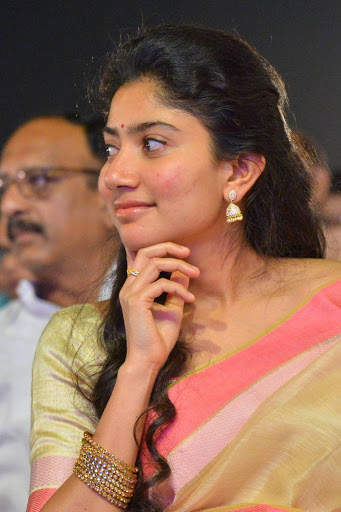Latest Sai Pallavi Wallpapers HD screenshot 3