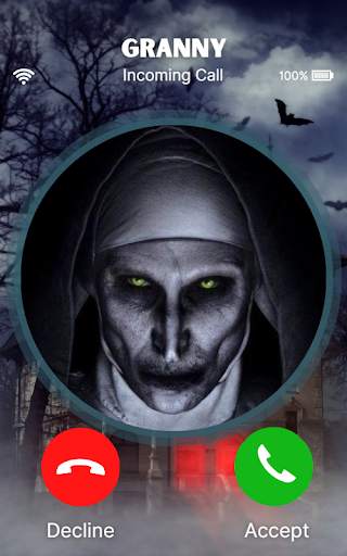 Scary Granny Video Call screenshot 4