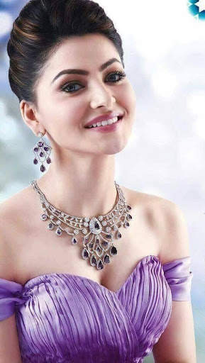 Urvashi Rautela Wallpapers HD 2019 screenshot 10