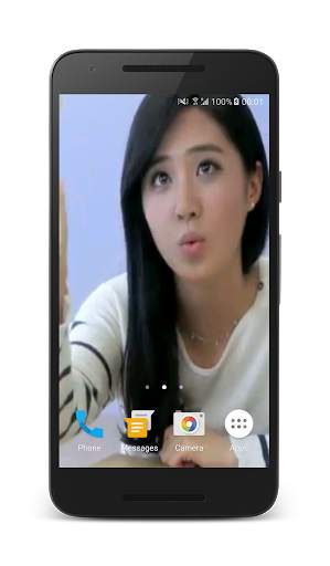 Girl Washes A Window Video LWP screenshot 1