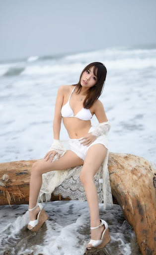 Sweet Hot Sexy Bikini Girls screenshot 4