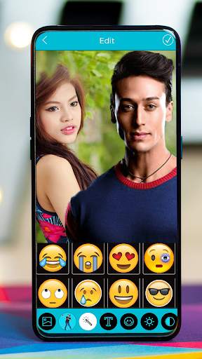 Selfie With Tiger Shroff - photo editor screenshot 2