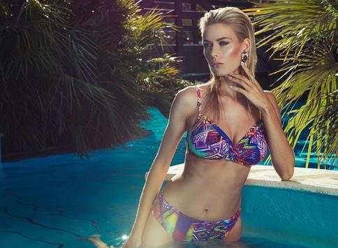 Sexy Hot Bikini Girl Wallpapers 2 screenshot 10