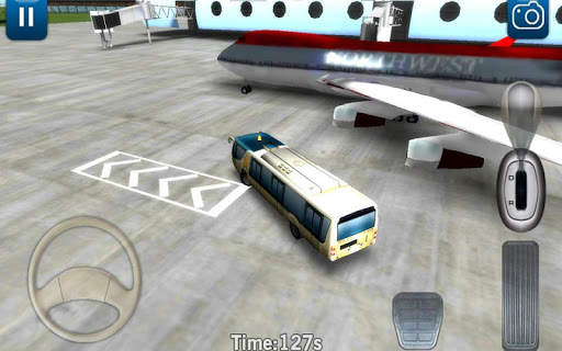 3D airport bus parking screenshot 2