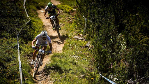 Bike Mayhem Mountain Racing Wallpaper screenshot 9