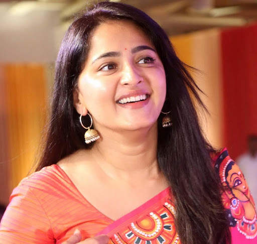 Anushka Shetty Wallpapers HD screenshot 16