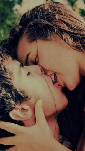 Hot & Sexy Kiss Romantic Videos screenshot 1