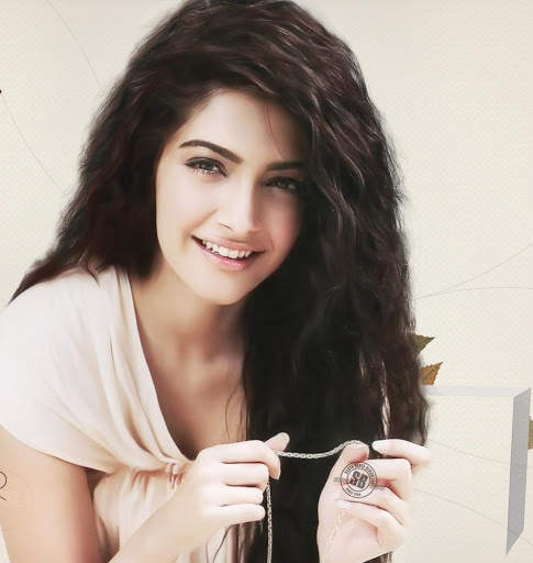 Sonam Kapoor Wallpapers HD screenshot 14