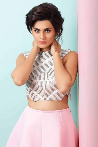 Taapsee Pannu Wallpapers HD screenshot 3