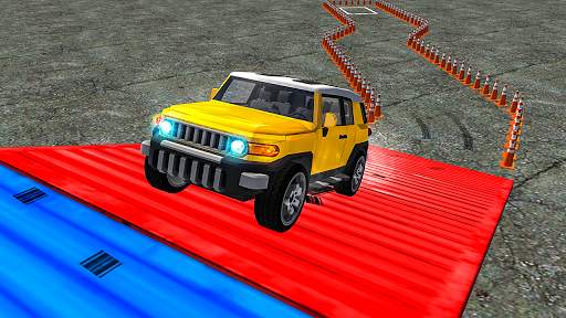 Prado Car Parking Adventure screenshot 2