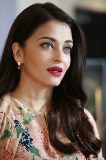 Aishwarya Rai Wallpapers HD 2019 16 تصوير الشاشة