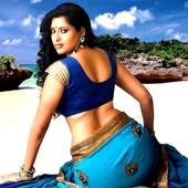 Hot Bhabhi In Saree