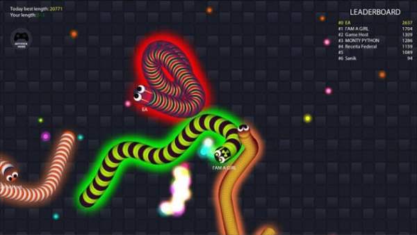 Slider.io 2 - Snake Candy: Hexar screenshot 3