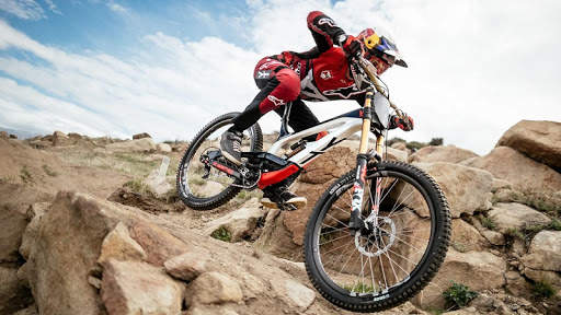 Bike Mayhem Mountain Racing Wallpaper screenshot 3