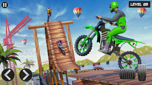 Superhero Bike Stunt Games 3D screenshot 2
