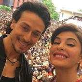 Selfie with Tiger Shroff 1.1