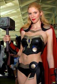 Sexy Girls Thor Puzzle screenshot 2