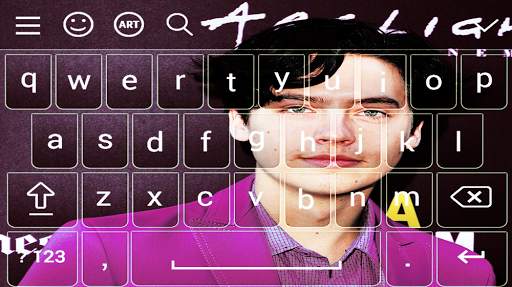 Cole Sprouse Keyboard 2 تصوير الشاشة