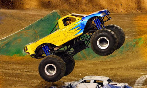 Monster Truck Titans Simulator Driver 2020 screenshot 1