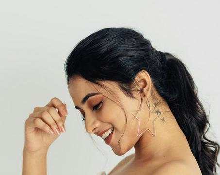 Priyanka Arul Mohan Wallpapers HD 9 تصوير الشاشة