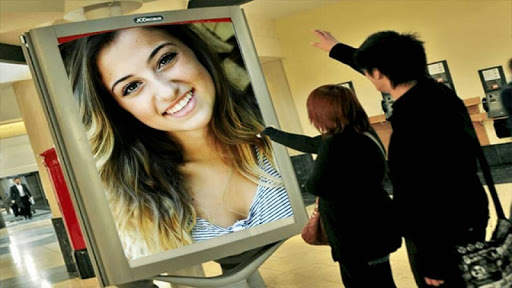 Hoardings Photo Frame 2 تصوير الشاشة