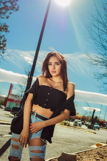 Sexy Jeans Girls Photos screenshot 8
