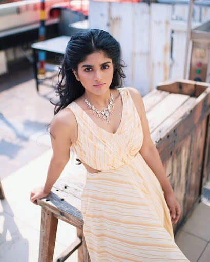 Megha Akash Hot Wallpapers screenshot 4