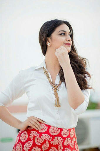 Keerthi Suresh Wallpapers HD 2021 screenshot 8