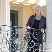 Nancy Newquist Nolan Realtor icon
