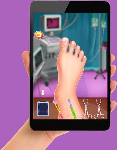 Little Doctor Game 2 (Foot care) screenshot 12