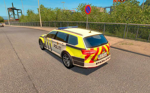 Police Cop Spooky Stunt Park screenshot 5