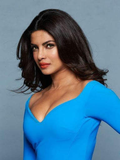 Priyanka Chopra New HD Wallpapers screenshot 4